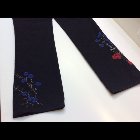 Jeans - Picture 3 of 6